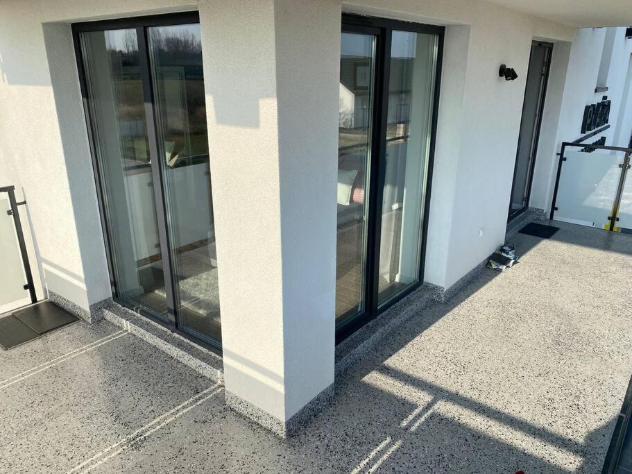 Nowoczesny Apartament Przy Ul Plazowej, Sarbinowo Exteriör bild